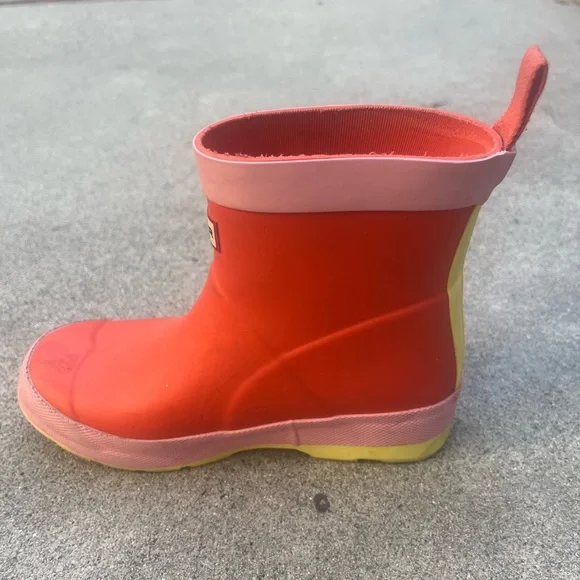Hunter Kids Boots in Orange and Pink - Picture 2 of 7